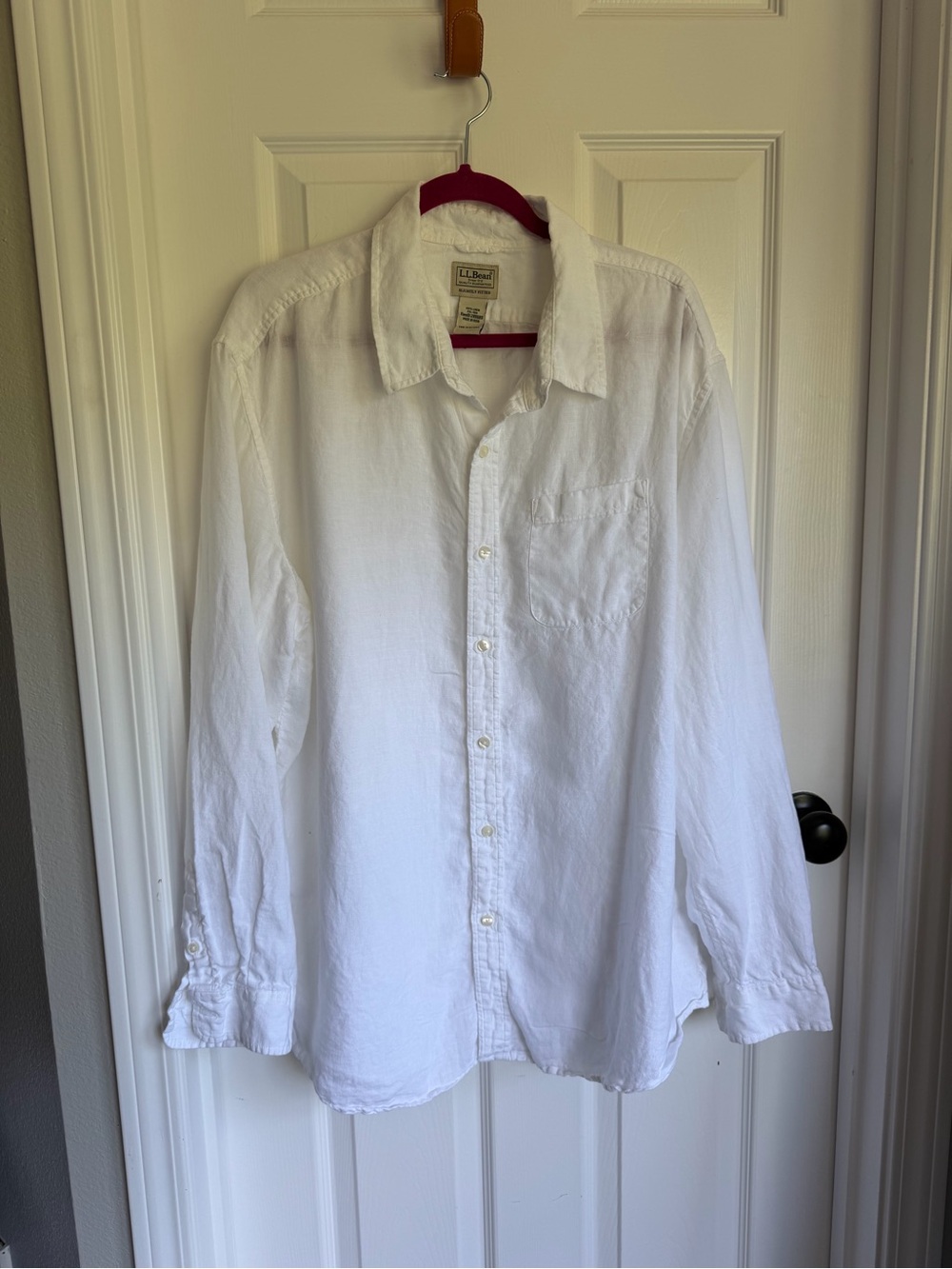 L.L. Bean Men's White Long-Sleeve Linen Button-Down Shirt